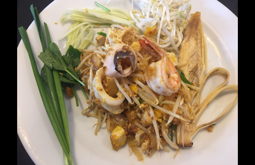 Pattaya Mae Sri Ruen Noodle